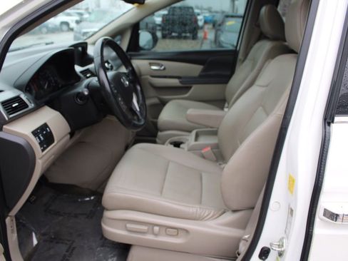Used 2015 Honda Odyssey Touring image 16