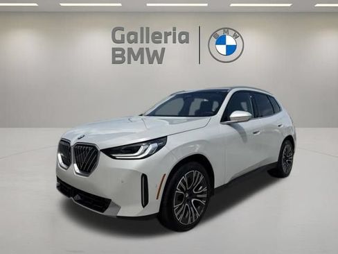 Used 2025 BMW X3 xDrive30i AWD/4WD image 1