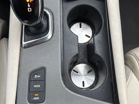 Used 2017 Cadillac XT5 Luxury w/ LPO, Wheel Lock Package image 19