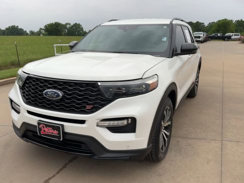 Used 2020 Ford Explorer ST w/ Premium Technology Package AWD/4WD image 3