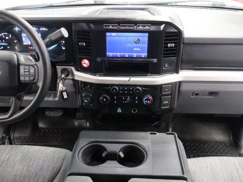 Used 2024 Ford F250 XLT w/ FX4 Off-Road Package AWD/4WD image 69