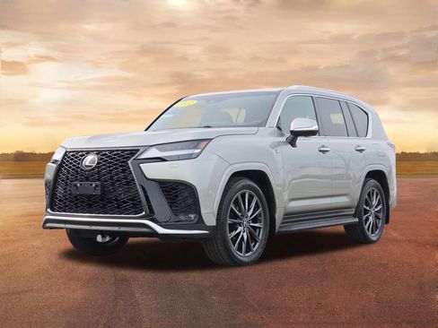 Used 2022 Lexus LX 600 F Sport AWD/4WD image 4