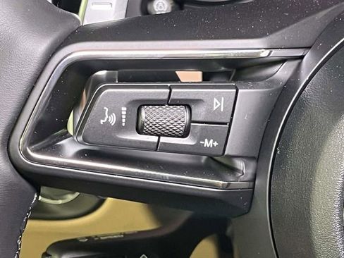 New 2026 Porsche Macan image 37