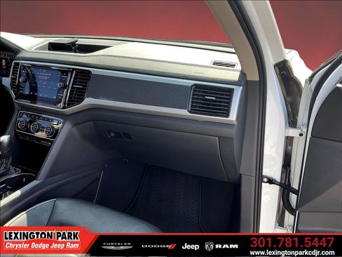 Used 2023 Volkswagen Atlas SEL Premium AWD/4WD image 26