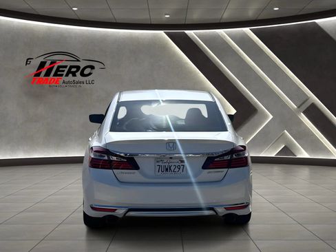 Used 2017 Honda Accord Sport image 54