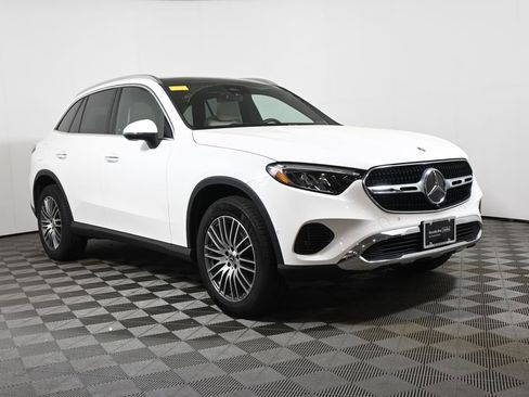 Certified 2026 Mercedes-Benz GLC 300 4MATIC image 9