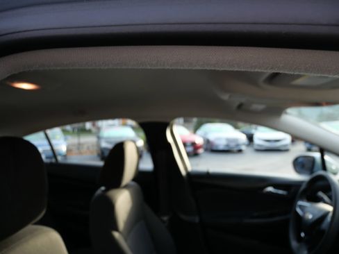 Used 2017 Chevrolet Cruze LS image 30