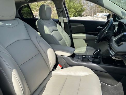 Used 2023 Cadillac XT4 Premium Luxury AWD/4WD image 20