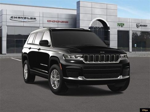 New 2025 Jeep Grand Cherokee L Laredo image 16