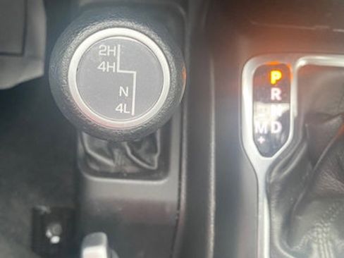 Used 2021 Jeep Wrangler Willys image 14