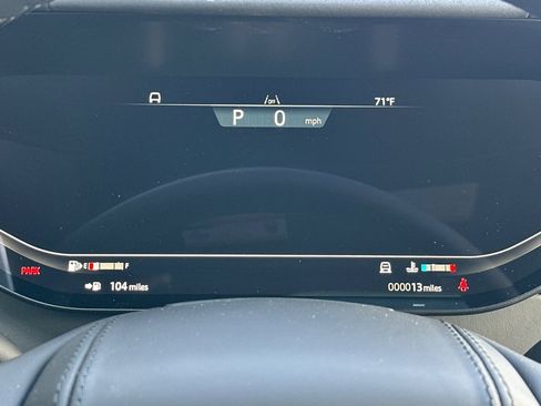 New 2026 Land Rover Range Rover SE image 18