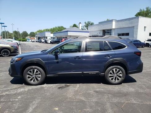 Used 2025 Subaru Outback Premium image 7