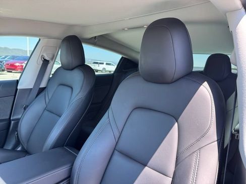 Used 2022 Tesla Model 3 Performance AWD/4WD image 17