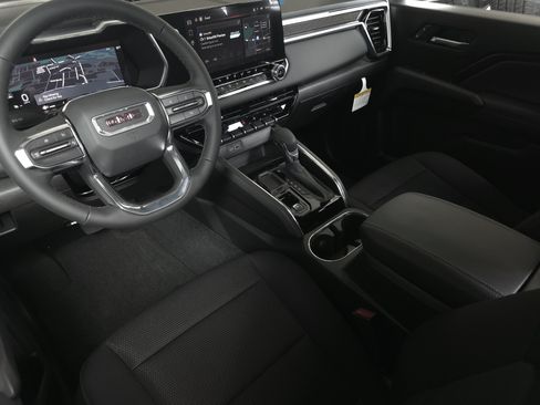 New 2026 GMC Canyon Elevation w/ Convenience Package RWD image 16