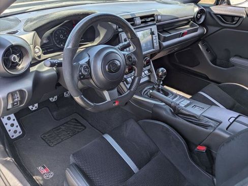 Used 2023 Toyota GR86 Premium w/ ALL Weather Mat Package (TMS) RWD image 11