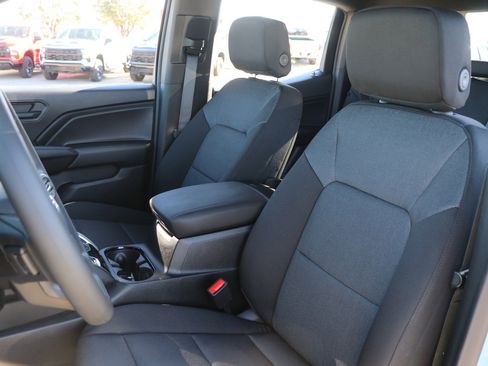 New 2026 Chevrolet Colorado W/T image 14