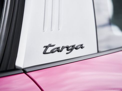 Used 2024 Porsche 911 Targa 4 GTS w/ Premium Package image 9