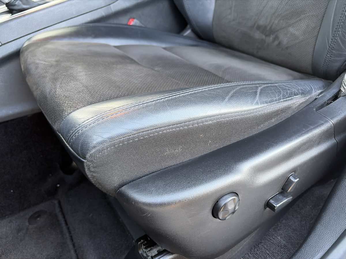 Used 2019 Jeep Grand Cherokee Altitude RWD image 9