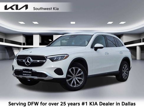 Used 2024 Mercedes-Benz GLC 300 4MATIC image 1