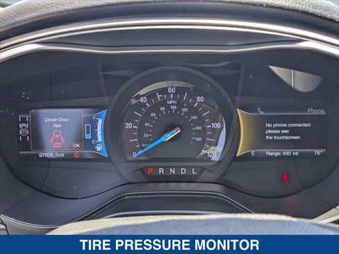 Used 2019 Ford Fusion SE FWD image 16