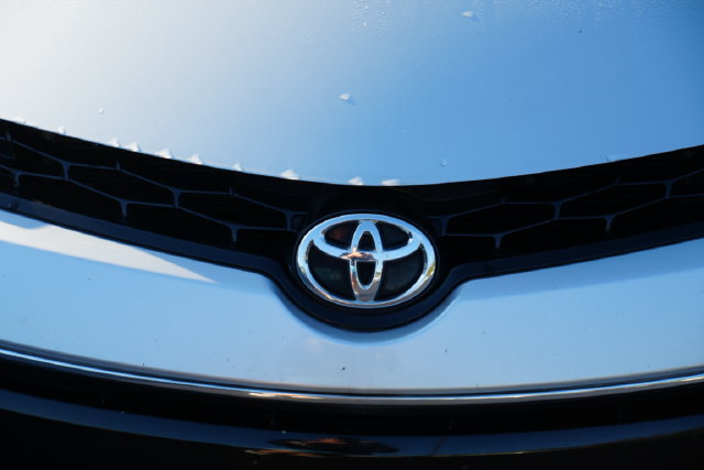 Used 2015 Toyota Corolla S FWD image 5