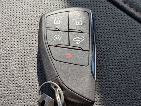 Used 2025 GMC Sierra 1500 AT4 image 35