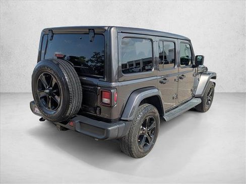 Used 2019 Jeep Wrangler Unlimited Sahara AWD/4WD image 5