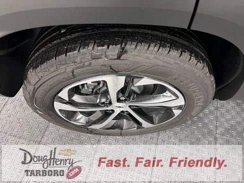 New 2026 Chevrolet Trax RS w/ Sunroof Package image 16