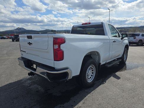 Used 2022 Chevrolet Silverado 1500 W/T w/ WT Value Package AWD/4WD image 3