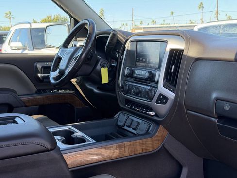 Used 2018 GMC Sierra 1500 SLT image 32