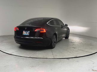 Used 2018 Tesla Model 3 Long Range RWD video 2