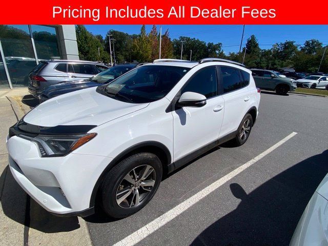 Used 2017 Toyota RAV4 XLE AWD/4WD image 1