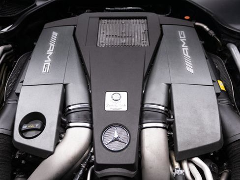 Used 2015 Mercedes-Benz SL 63 AMG w/ Driver Assistance Package image 6