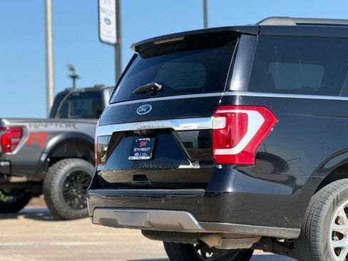 Used 2020 Ford Expedition XLT w/ Equipment Group 202A AWD/4WD image 9