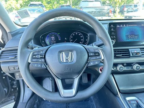 Used 2022 Honda Accord Hybrid image 18