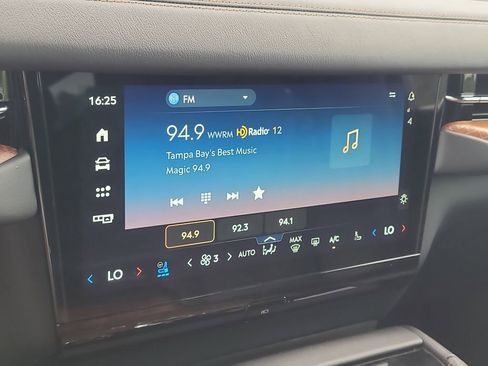 New 2025 Lincoln Navigator L Black Label image 25