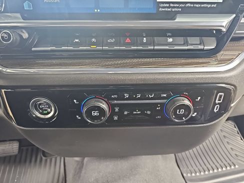 Certified 2024 Chevrolet Silverado 1500 LT AWD/4WD image 28