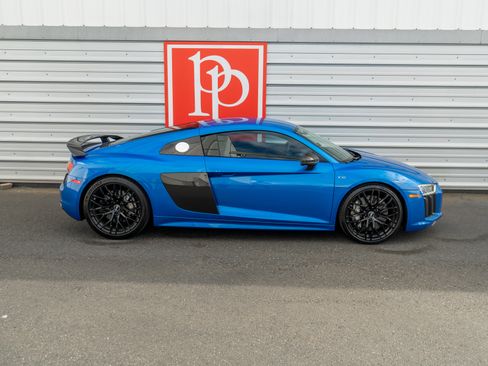Used 2017 Audi R8 V10 plus AWD/4WD image 41