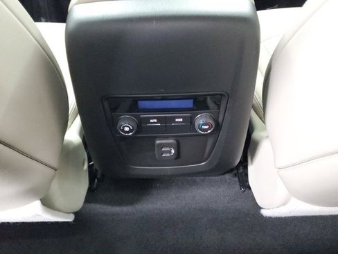 Used 2024 Buick Enclave Essence w/ Technology Package image 13