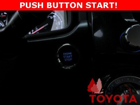 Certified 2022 Toyota 4Runner TRD Off-Road Premium image 23