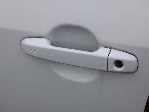 Used 2012 Toyota Camry XLE image 14