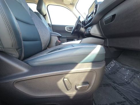 Used 2024 Ford Bronco Sport Outer Banks w/ Tech Package image 17