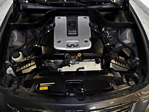 Used 2013 INFINITI G37 Journey image 22