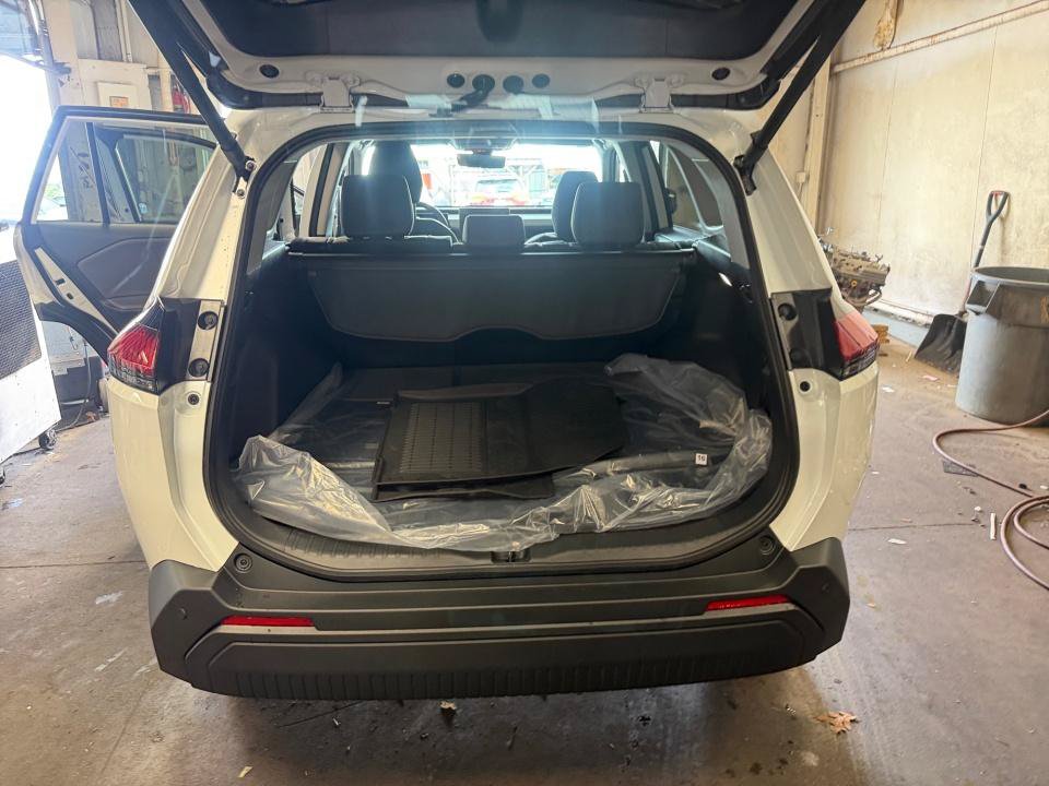 Certified 2026 Toyota RAV4 XLE Premium w/ Panoramic Sun Roof Package AWD/4WD image 18