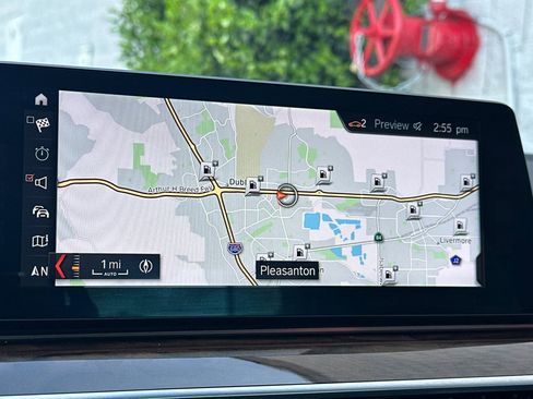 Used 2018 BMW 530i image 24