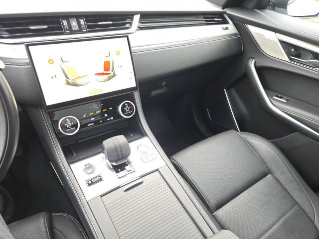 Used 2026 Jaguar F-PACE R-Dynamic S AWD/4WD image 16