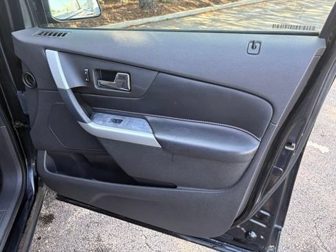 Used 2012 Ford Edge SEL FWD image 22