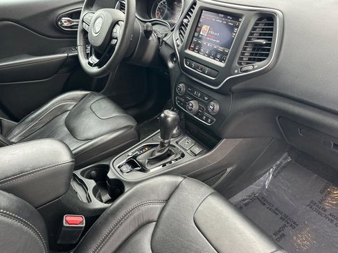 Used 2023 Jeep Cherokee Altitude Lux image 16