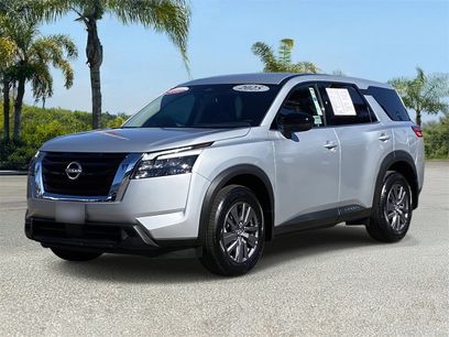 Certified 2025 Nissan Pathfinder S