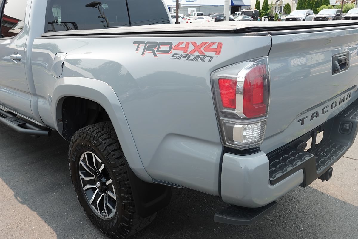 Used 2020 Toyota Tacoma TRD Off-Road AWD/4WD image 10